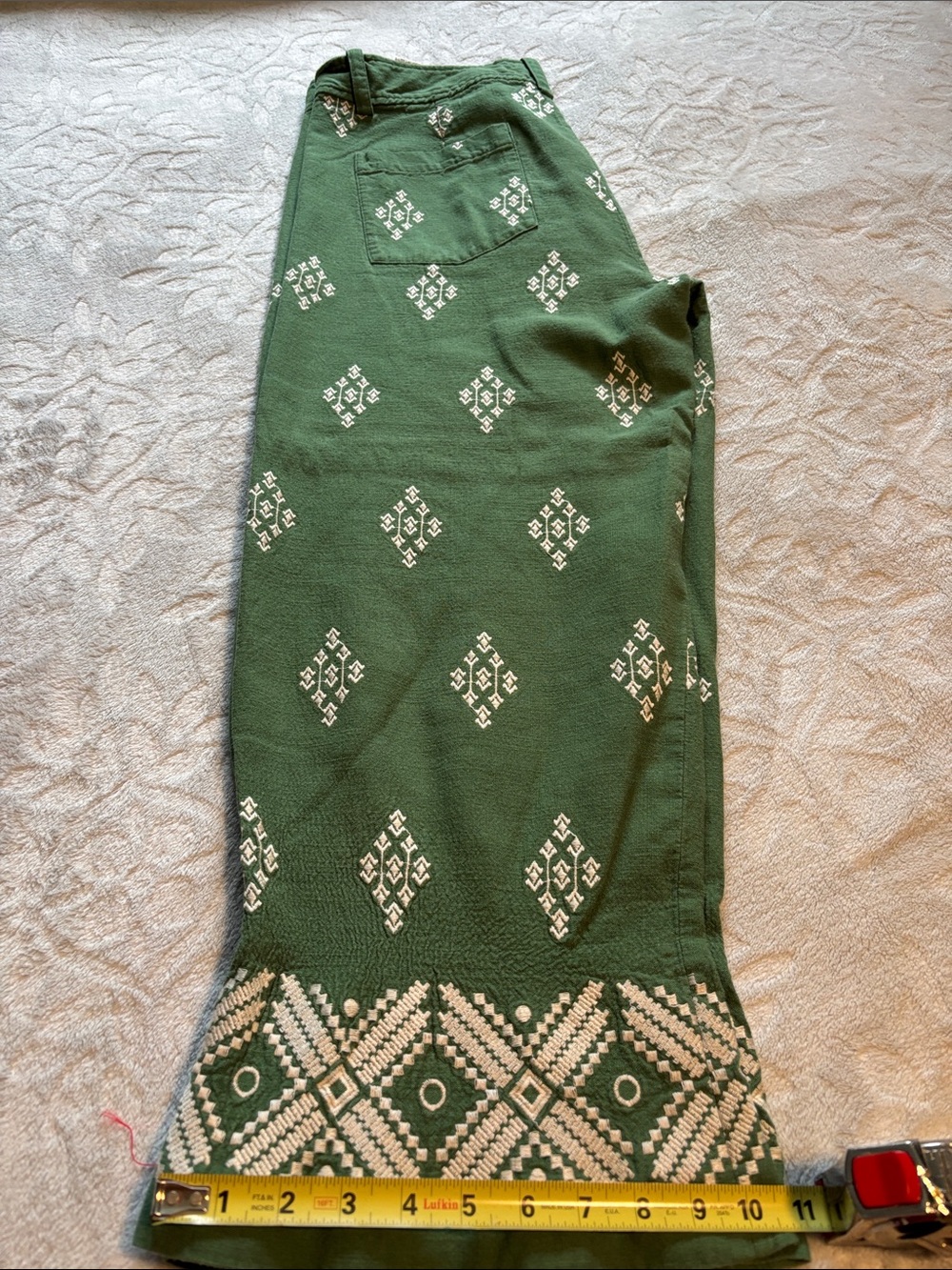 Zara Green Cropped Embroidered Pants with Cream Pattern